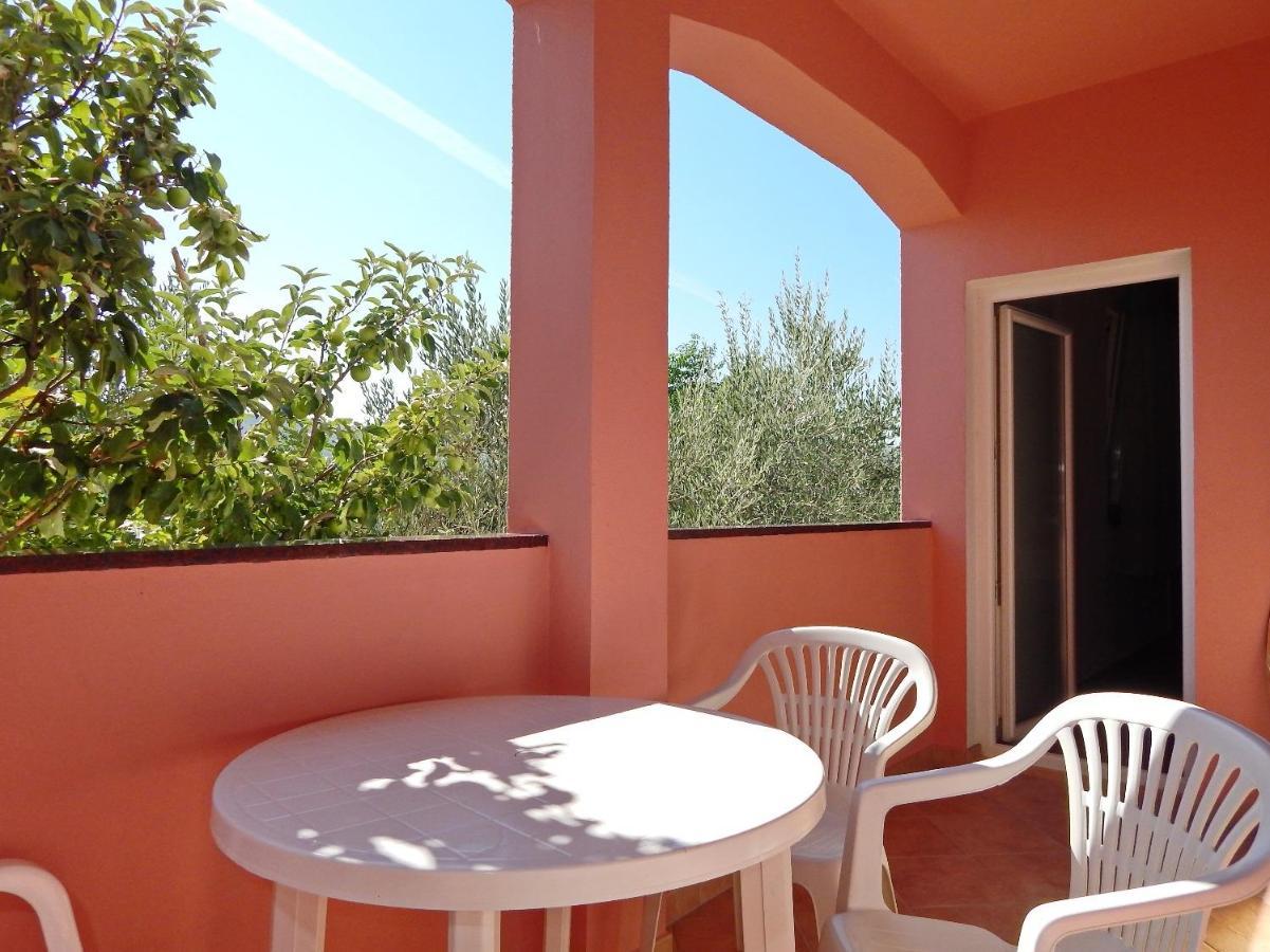 Apartments Luce - Family Friendly & Parking Pag Town Exterior foto