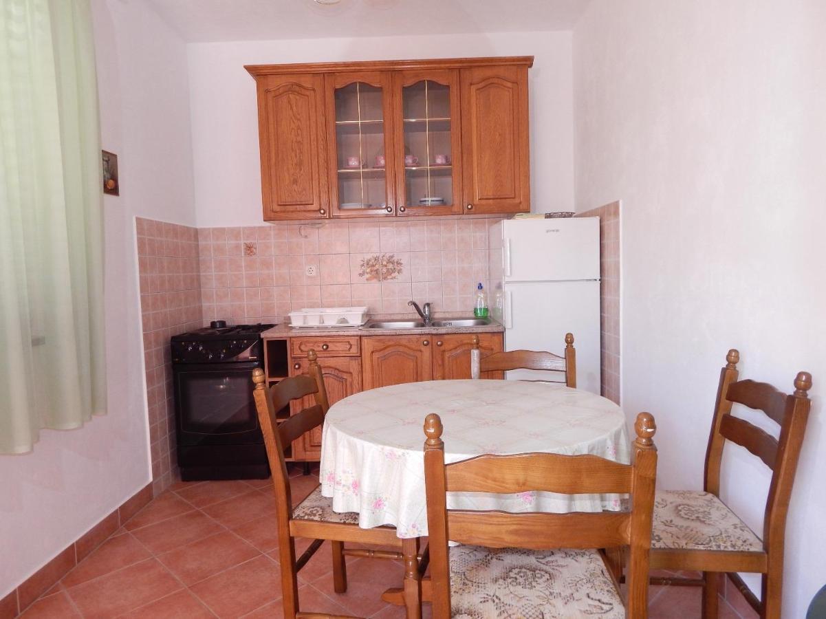 Apartments Luce - Family Friendly & Parking Pag Town Exterior foto